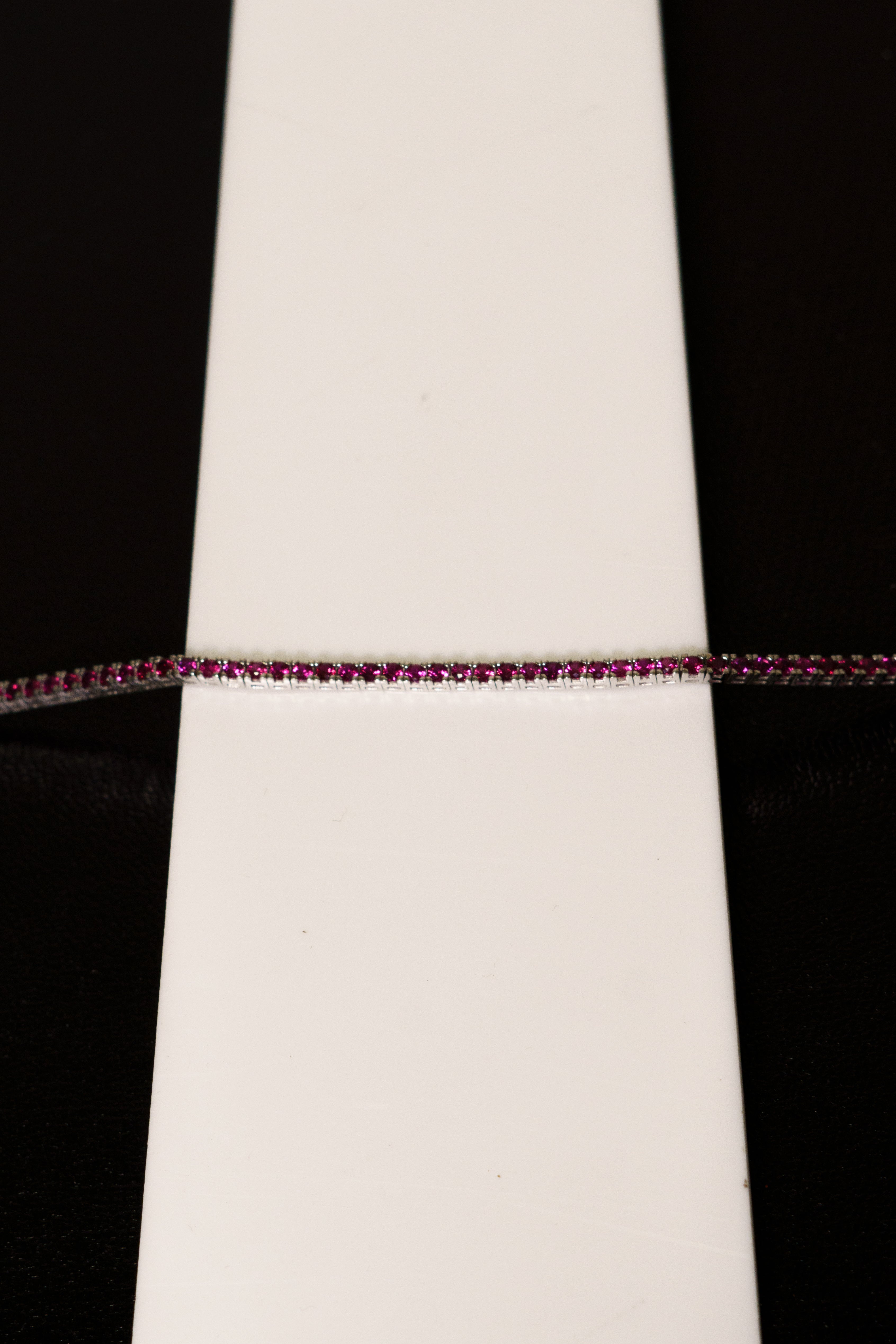 Bracciale in oro 750% e rubini idro