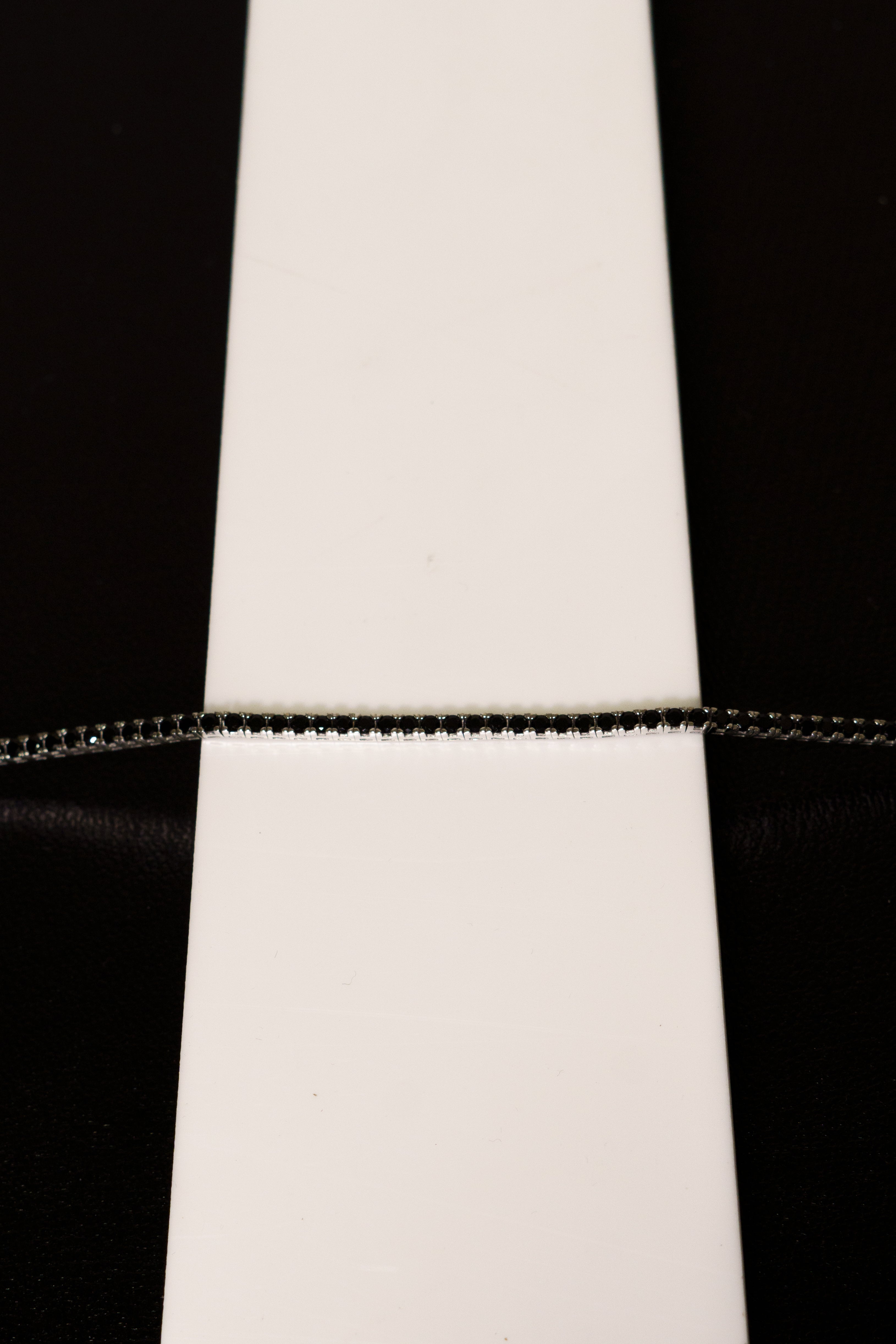 Bracciale in oro 750% e brillanti black