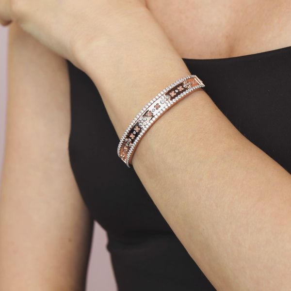 Boccadamo -Bracciale rigido placcato oro rosa con motivo floreale e doppia corona di zirconi